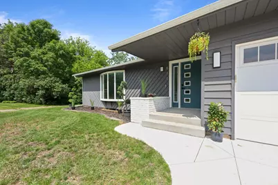 611 8th Avenue N, Sauk Rapids, MN 56379 - Photo 2