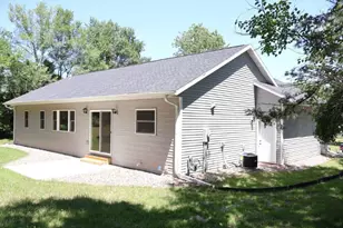 11893 Pine St, Trempealeau, WI 54661 - Photo 2