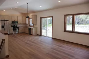 11893 Pine St, Trempealeau, WI 54661 - Photo 6