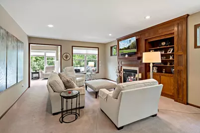 15305 Stonewood Court, Burnsville, MN 55306 - Photo 4