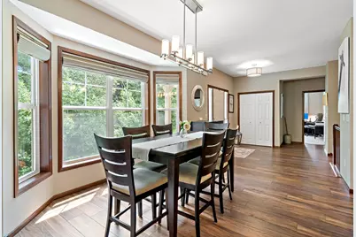 15305 Stonewood Court, Burnsville, MN 55306 - Photo 8