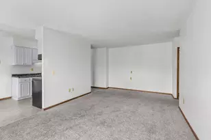 920 6th St S, Hopkins, MN 55343 - Photo 8