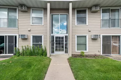 920 6th Street S #5, Hopkins, MN 55343 - Photo 4