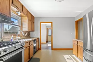 618 Lincoln St, Hartland, MN 56042 - Photo 10