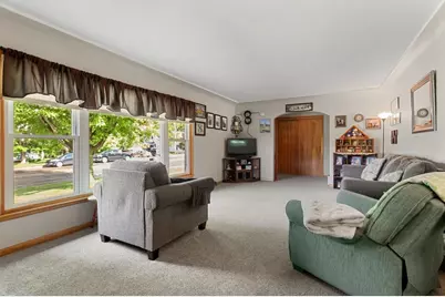 621 Main Street N, Lonsdale, MN 55046 - Photo 2