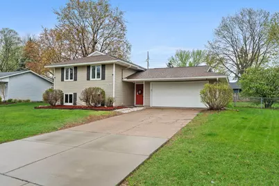 1047 Lowell Drive, Apple Valley, MN 55124 - Photo 2