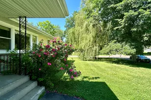 3611 Hampshire Ave N, Crystal, MN 55427 - Photo 2