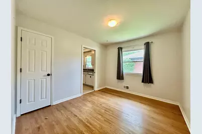 3611 Hampshire Avenue N, Crystal, MN 55427 - Photo 8