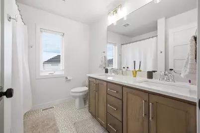 2651 Golden Lane S, Fargo, ND 58104 - Photo 32