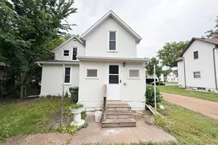 1304 3rd Ave, Worthington, MN 56187 - Photo 4