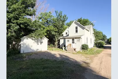 1304 3rd Avenue, Worthington, MN 56187 - Photo 4