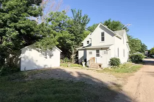 1304 3rd Ave, Worthington, MN 56187 - Photo 4