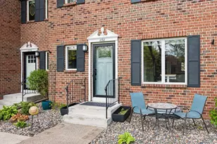 1092 Ivy Hill Dr, Mendota Heights, MN 55118 - Photo 2