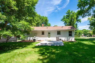 120 E Douglas Avenue, Fergus Falls, MN 56537 - Photo 4