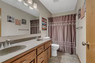 706 Erickson Ct, Sauk Rapids, MN 56379 - Photo 16
