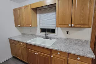 802 Le Hillier St, Mankato, MN 56001 - Photo 6