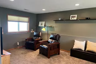 728 W 7th St, Litchfield, MN 55355 - Photo 16