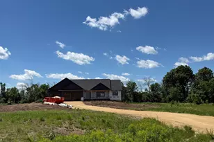 995 152nd Ave, New Richmond, WI 54017 - Photo 1