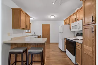 10088 Pleasure Creek Circle NE, Blaine, MN 55434 - Photo 12