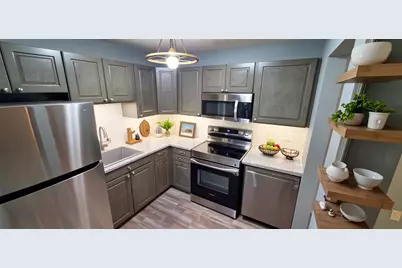 3420 Golfview Drive #121, Eagan, MN 55123 - Photo 4