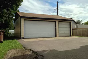 672 Surrey Ave, Saint Paul, MN 55106 - Photo 4