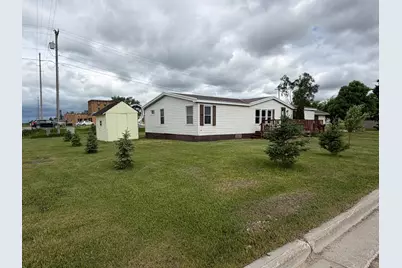 205 4th Avenue SW, Roseau, MN 56751 - Photo 14