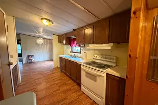 205 4th Ave SW, Roseau, MN 56751 - Photo 4