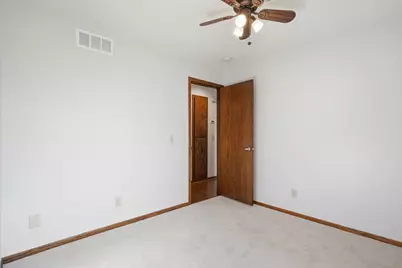 785 Santa Vera Drive, Chanhassen, MN 55317 - Photo 12