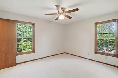 785 Santa Vera Drive, Chanhassen, MN 55317 - Photo 8