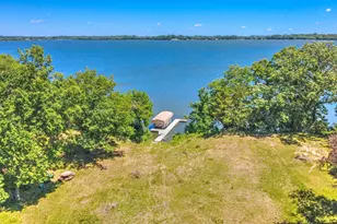 000 Upsala Ln, Hutchinson, MN 55350 - Photo 1