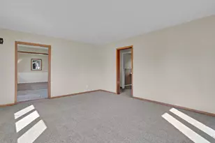 302 Squire Ave, Raymond, MN 56282 - Photo 4