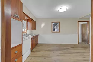 302 Squire Ave, Raymond, MN 56282 - Photo 6