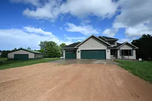 2161 Colburn Dr, Shakopee, MN 55379 - Photo 1