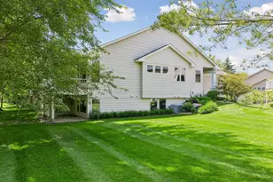 18769 Pines Way, Eden Prairie, MN 55347 - Photo 34