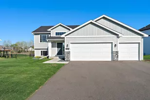 1120 7th Ave NE, Isanti, MN 55040 - Photo 6