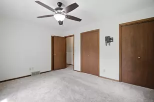 360 Allan Ave, Owatonna, MN 55060 - Photo 16