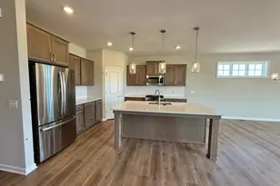 8204 Haywood Dr, Lino Lakes, MN 55014 - Photo 8