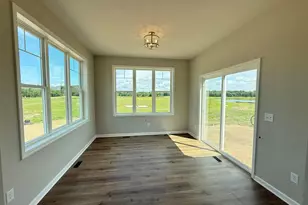 8204 Haywood Dr, Lino Lakes, MN 55014 - Photo 10