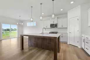 8204 Haywood Dr, Lino Lakes, MN 55014 - Photo 4