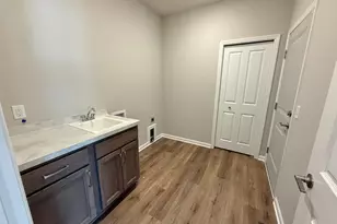 8204 Haywood Dr, Lino Lakes, MN 55014 - Photo 8