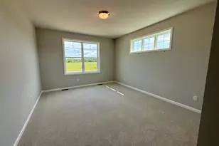 8204 Haywood Dr, Lino Lakes, MN 55014 - Photo 12