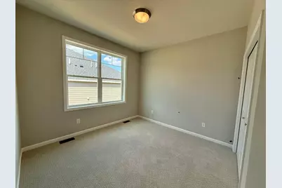 8204 Haywood Drive, Lino Lakes, MN 55014 - Photo 6