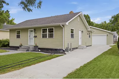1605 5th Street S, Fargo,  58103 - Photo 1
