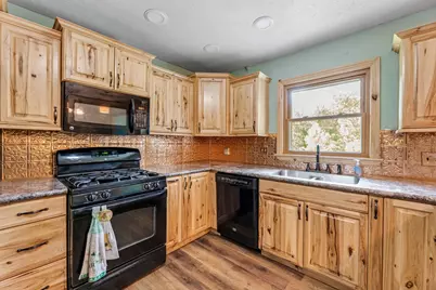 1497 Claudia Avenue, La Crescent, MN 55947 - Photo 4