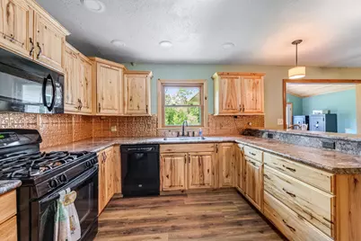 1497 Claudia Avenue, La Crescent, MN 55947 - Photo 2