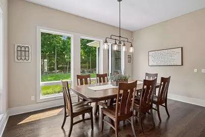 7400 Dogwood Road, Chanhassen, MN 55331 - Photo 8