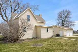 672 S Anna Ave, Lake Crystal, MN 56055 - Photo 34