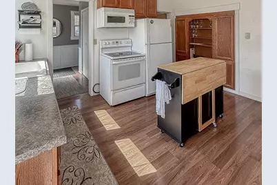 672 S Anna Avenue, Lake Crystal, MN 56055 - Photo 10