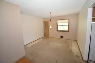 6536 Indiana Ave N, Brooklyn Center, MN 55429 - Photo 8