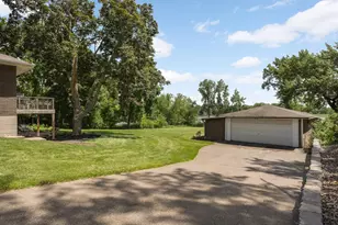 2884 W Owasso Blvd, Roseville, MN 55113 - Photo 32